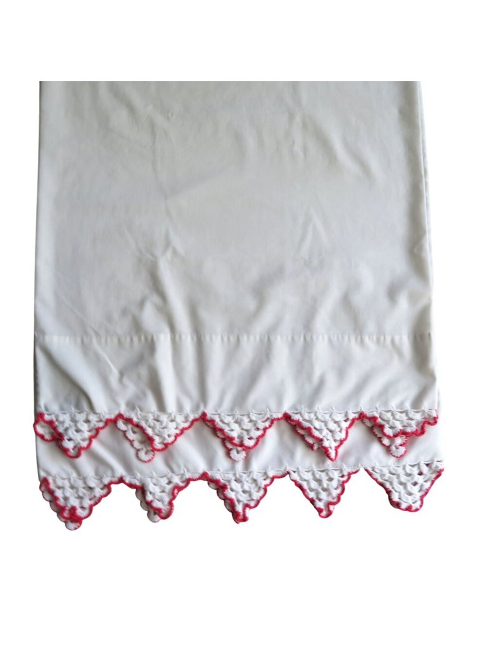 Pair of 2 Vintage Penneys Standard Pillowcases Handmade Red White Crochet Trim